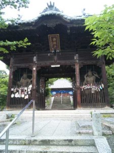 49番札所浄土寺の山門