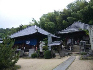 49番札所浄土寺の本堂と大師堂