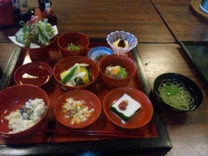 仙遊寺宿坊の夕食