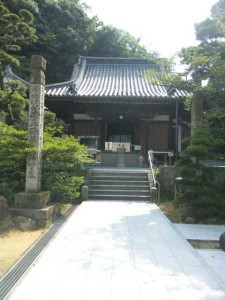 74番札所甲山寺の本堂